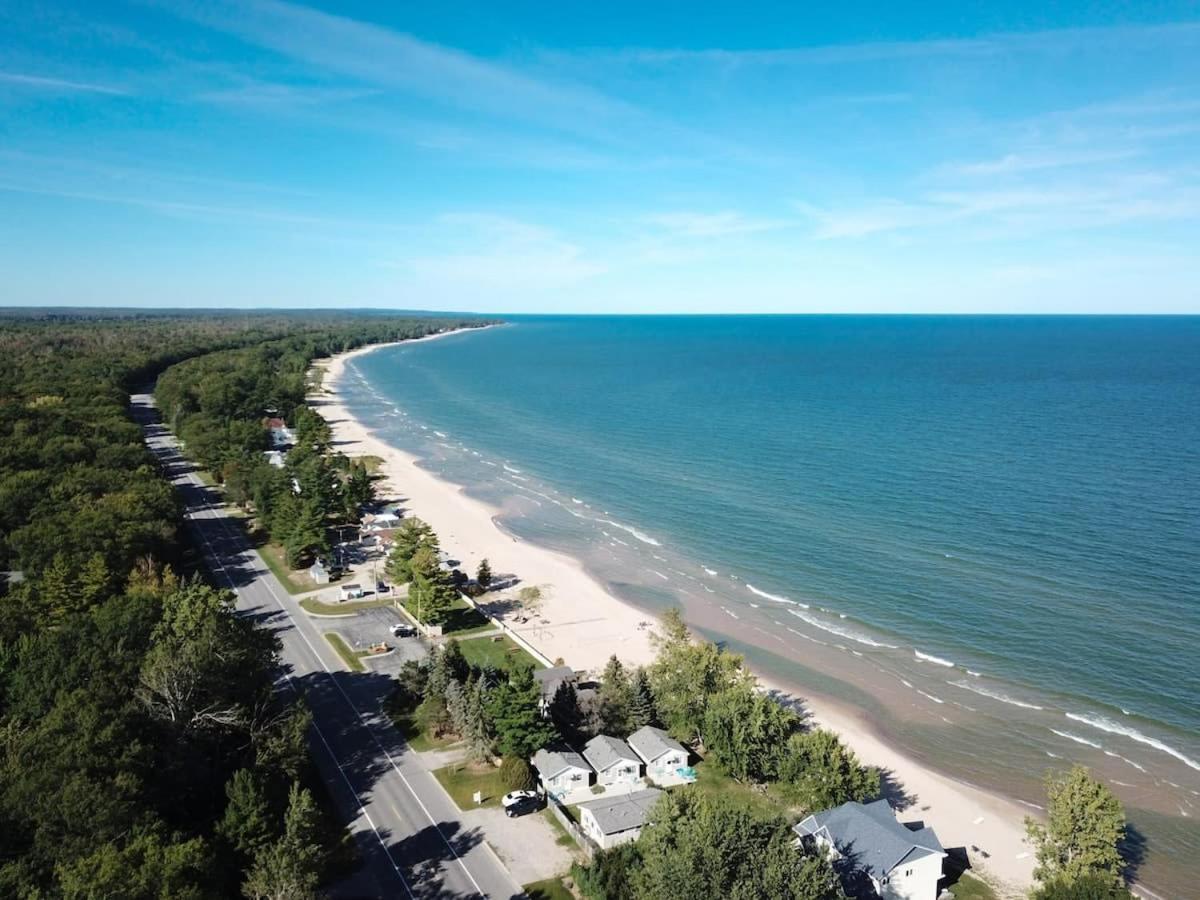 Stunning Views Of Lake Huron Villa Oscoda Exterior photo